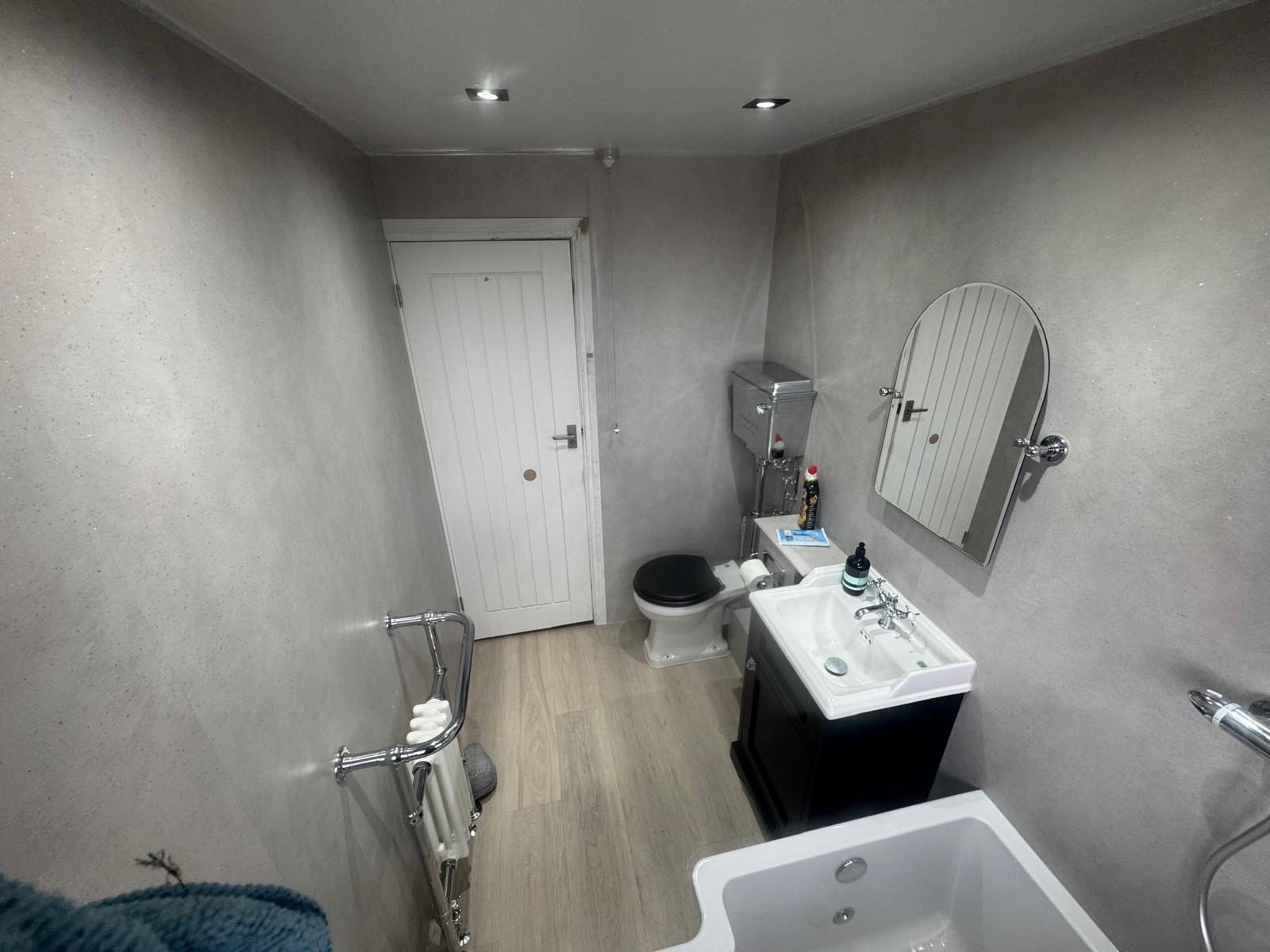 bathrooms traditional bathroom renovation by SGC Carpentry & Construction, Littlehampton, West Sussex